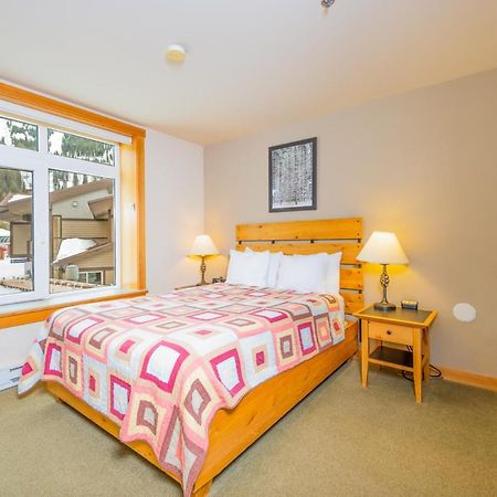 Schweitzer Mountain Resort White Pine Lodge 샌드포인트 외부 사진